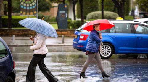 Αγρίεψε πολύ ο καιρός: Μήνυμα από το 112 σε περιοχές της Δυτικής Ελλάδας για επικίνδυνα φαινόμενα