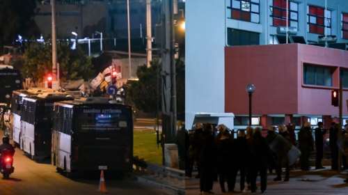 Νέα στοιχεία για τη φονική επίθεση στο Ρέντη: Στο &quot;κάδρο&quot; οι δύο &quot;οργανωτές&quot; που μετά δεν μπήκαν μέσα στο γήπεδο