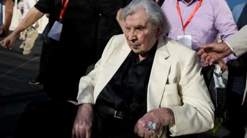 Ο Μίκης Θεοδωράκης για τη Χρυσή Αυγή: Χειροκροτώ τους δικαστές - Δεν τελείωσε ο αγώνας κατά του φασισμού