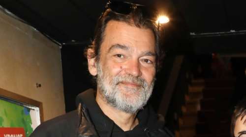 Ο Κωνσταντίνος Καζάκος με τον γιο του στο θέατρο - Παρακολούθησαν την αδερφή του, Ηλέκτρα Καζάκου