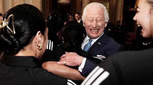 Βασιλιάς Κάρολος: Του συστάθηκε να αναβάλει επίσκεψη - Τι συμβαίνει;