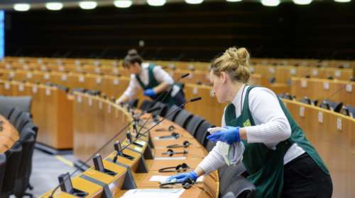 Κορονοϊός: Ο πρώτος νεκρός στο Ευρωπαϊκό Κοινοβούλιο - Ήταν μόλις 40 ετών