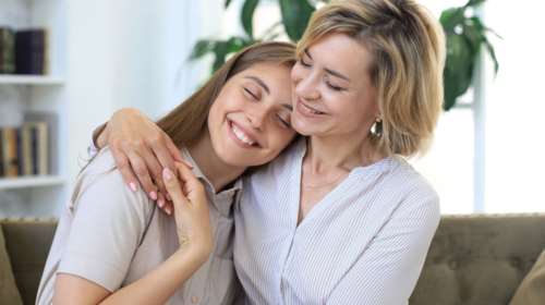 Πανελλήνιες 2025: Πώς υποψήφιοι και γονείς μπορούν να διαχειριστούν την περίοδο πριν την ανακοίνωση των αποτελεσμάτων;