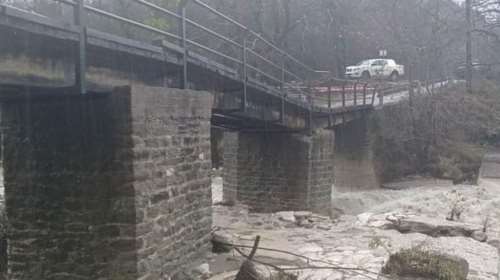 Gaia - Iωάννινα: Διακοπές ρεύματος προβλήματα στους δρόμους - Ζημιές σε πεζογέφυρα στα Τζουμέρκα [Εικόνες]