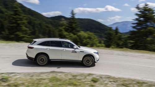 Ταξιδεύουμε &quot;ηλεκτρικά&quot; στα Τζουμέρκα με τη Mercedes EQC 400 4Matic