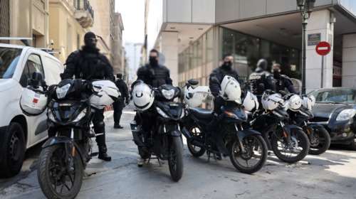 Εξιχνιάστηκαν δύο απόπειρες δολοφονίας σε Πειραιά και Ανάβυσσο - Εμπλέκονται έξι άτομα