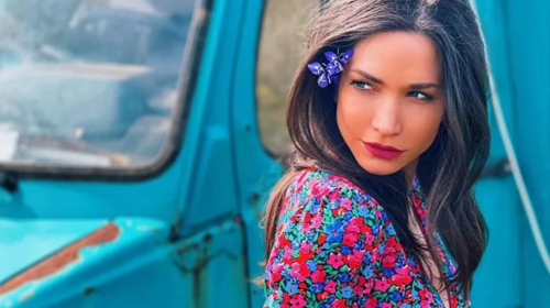 Kατερίνα Γερονικολού: Η σέξι εμφάνιση με εφαρμοστό φόρεμα