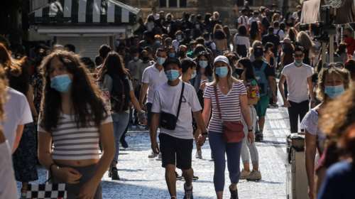 Κορονοϊός: Συναγερμός στην Αττική με 1115 νέα κρούσματα - &quot;Βράζουν&quot; Αθήνα, Ρέθυμνο και Ηράκλειο