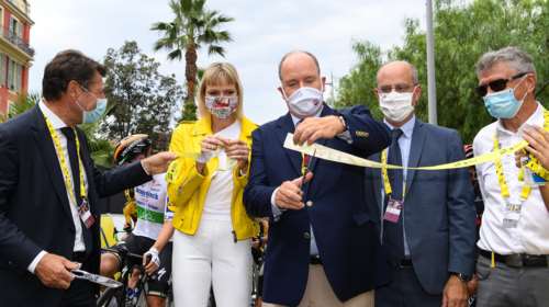 Πριγκίπισσα Σαρλίν: Σικάτη εμφάνιση με νέο λουκ - Ροκ ντύσιμο, με κοντές αφέλειες στα μαλλιά [Eικόνες]