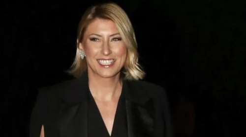 Απροσδόκητος επισκέπτης στο στούντιο του κεντρικού δελτίου ειδήσεων του ΣΚΑΪ - Η αντίδραση της Σίας Κοσιώνη