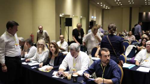 Θυελλώδης συνεδρίαση της ΚΕ ΣΥΡΙΖΑ: Οι... 87 του Κασσελάκη, οι αποχωρήσεις και η απειλή για διαγραφή - Τι αποφάσισαν