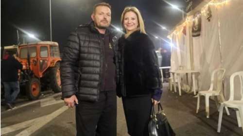 Στο μπλόκο της Νίκαιας η Μαρία Καρυστιανού:  Eξέφρασε τη στήριξή της στις κινητοποιήσεις των αγροτών