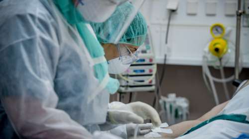 Εφιαλτική πρόβλεψη Τζανάκη: 2.500 κρούσματα τον Μάρτιο - Επικίνδυνες οι μεταλλάξεις - Aπίθανο να περιοριστούν τα κρούσματα