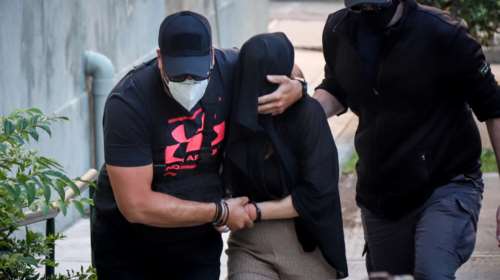 Επίθεση με βιτριόλι: Ποιος έδωσε στην 35χρονη το καυστικό υγρό - Οσα δεν λέει