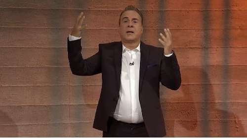 Φώτης Σεργουλόπουλος: Η ερμηνεία του  στη νοηματική που έκανε τους πάντες να συγκινηθούν