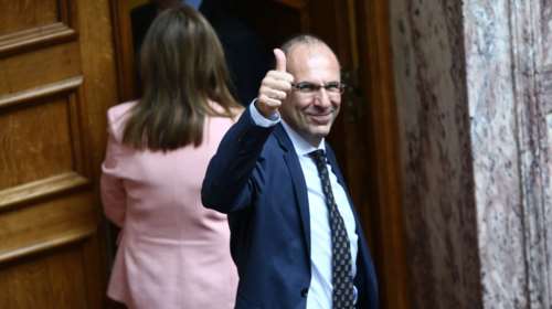 Περίεργη δήλωση Γεραπετρίτη: Δεν έχουμε ανάγκη από περισσότερες κλίνες ΜΕΘ