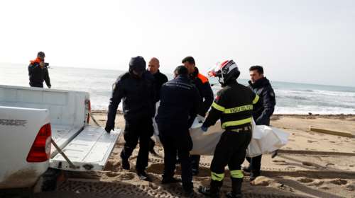 Προσάραξη σκάφους στη Λακωνία: Τουλάχιστον άλλοι 80 μετανάστες εντοπίστηκαν στο Νέο Οίτυλο