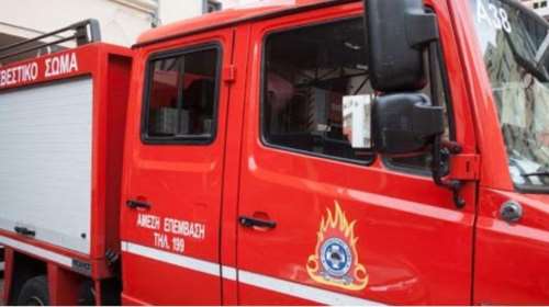 Χανιά: Φωτιά εκδηλώθηκε σε αντιπροσωπεία αυτοκινήτων στους Αγίους Αποστόλους