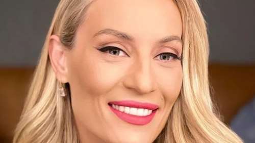 "Kαμία δίαιτα: Η Ελεονώρα Μελέτη απαντά στα αμέτρητα σχόλια για το σώμα της