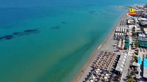 &quot;Καλάμια&quot;: Ενας απέραντος καλοκαιρινός τιρκουάζ παράδεισος, μία ώρα από την Αθήνα [βίντεο]
