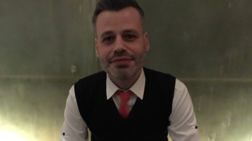 AstraZeneca: Αποζημίωση για τις δύο θρομβώσεις που εμφάνισε μετά το εμβόλιο θα διεκδικήσει ο 35χρονος