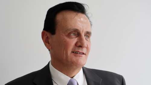 Πασκάλ Σοριό: Από κτηνίατρος, CEO της πέμπτης φαρμακευτικής εταιρείας στον κόσμο και πίσω από το εμβόλιο της AstraZeneca