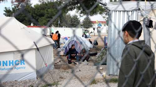 Προσφυγικό: Βγήκαν μαχαίρια σε δομή φιλοξενίας - Δύο τραυματίες στα Διαβατά