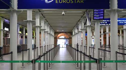 Αλλαγή ρότας από τη Γαλλία: Νέα μέτρα υγειονομικού πρωτοκόλλου για να επανέλθει η κυκλοφοριακή ροή με τη Βρετανία