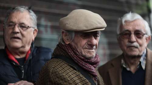 Ασφαλιστικό: Ψηφίζεται αύριο - Τα κριτήρια για το επίδομα των 250 ευρώ στους χαμηλοσυνταξιούχους- Αναλυτικά παραδείγματα