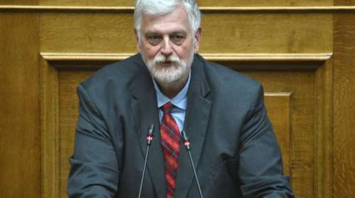 Συνεπιμέλεια: Τα μαζεύει ο Γιάννης Λοβέρδος για τον &quot;κακοποιητή γονιό&quot; - &quot;Ήταν φραστικό λάθος&quot;