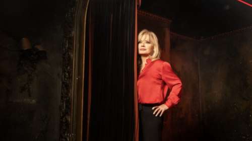 Έτος 1987: Όταν η Αγγελική Νικολούλη παντρεύτηκε με κουμπάρο τον Κωνσταντίνο Καραμανλή