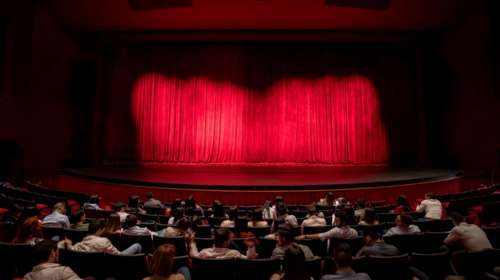 Η Πανελλήνια Ένωση Θεάτρου καταγγέλλει τη διοίκηση του ΣΕΗ για παραπλάνηση των ηθοποιών