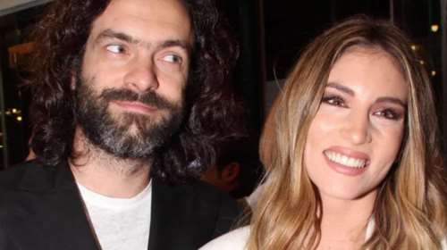 Αθηνά Οικονομάκου: Το ιδιαίτερο σύνολο που επέλεξε για τη βάπτιση της κόρης της