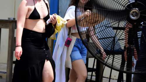 Yπ. Υγείας: Έκτακτη ενημέρωση την Πέμπτη για τον καύσωνα - Πώς θα προστατευτούν οι πολίτες