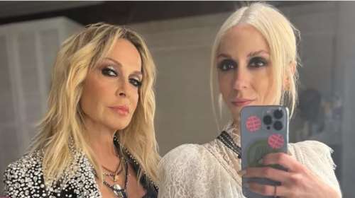 Κυριολεκτικά αγνώριστες: Η Άννα Βίσση ποζάρει με τη 10χρονη Σοφία Καρβέλα το 1993