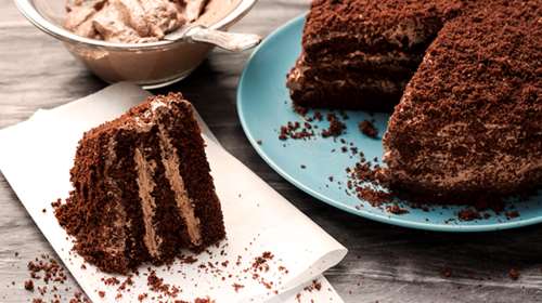 Συνταγή για την αυθεντική, σπιτική τούρτα Σεράνο - Με βελούδινη κρέμα και αφράτο παντεσπάνι