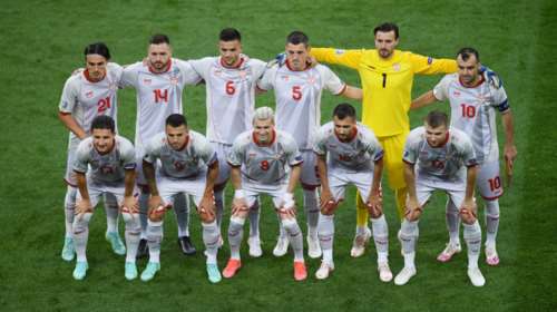 Δυσφορία UEFA για το &quot;Εθνική Μακεδονίας&quot;: Δεν θα γίνει το ευρωπαϊκό ποδόσφαιρο πλατφόρμα για πολιτικά μηνύματα