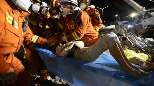 Κοροναϊός: Στους 18 οι νεκροί από την κατάρρευση ξενοδοχείου στην Κίνα