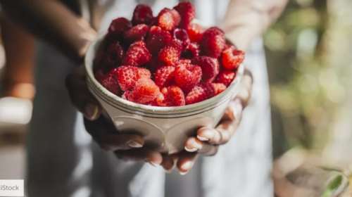 3 &quot;χρυσές&quot; συμβουλές διατροφής για το πιο λαμπερό δέρμα που είχες ποτέ