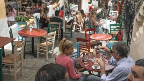 Λινού - Θωμαΐδης: Tο lockdown έφερε αύξηση 40% στην χρήση ουσιών και στο κάπνισμα