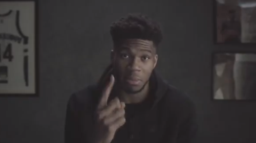 Μητσοτάκης - O Αντετοκούνμπο πρωταγωνιστεί στη νέα καμπάνια για τον κορονοϊό: &quot;Εφαρμόζουμε τα μέτρα&quot;