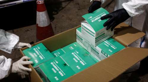 140.000 μάσκες προστασίας από τον κορονοίό μοιράζει η Περιφέρεια Αττικής