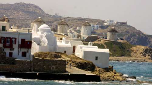 Κορονοϊός: Σε σκληρό lockdown Μύκονος, Ζάκυνθος, Αμφίπολη, Ορεστιάδα, Καστοριά και Καρδίτσα