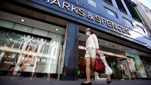 Σοκ από τη Marks and Spencer: Καταργεί 7.000 θέσεις εργασίας