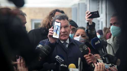 Παρέμβαση εισαγγελέα για τις &quot;βόμβες&quot; Κούγια κατά του Γιώργου Σαββίδη - Η φωτογραφία με το μαχαίρι