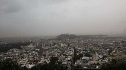 Καιρός: Aπό τις πυκνές ομίχλες σήμερα σε συννεφιά και περιορισμένη ορατότητα την Κυριακή - Μικρή πτώση της θερμοκρασίας