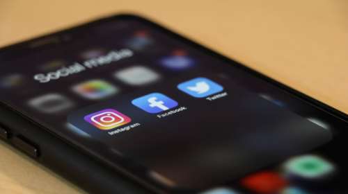 7 apps που πρέπει να σβήσεις από το κινητό