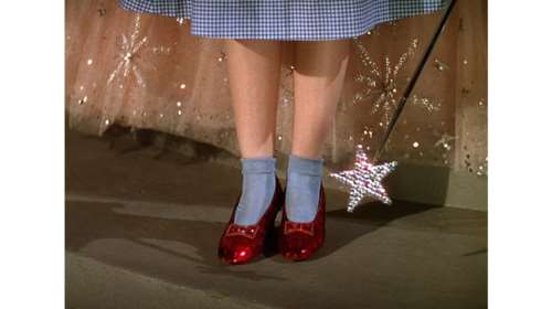 5 ταινίες που φτιάχνουν τη διάθεση για τις βραδιές μας στο σπίτι