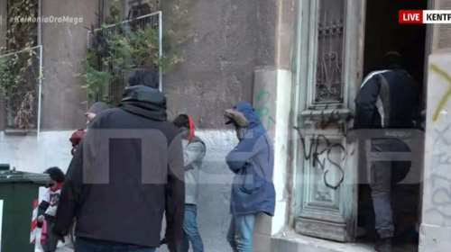 Άγιος Παντελεήμονας: Αστυνομική επιχείρηση για την εκκένωση κτιρίου