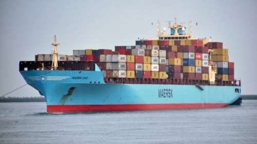 Η Maersk αναστέλλει για 48 ώρες τη διέλευση των πλοίων της από την Ερυθρά Θάλασσα μετά την επίθεση των Χούθι